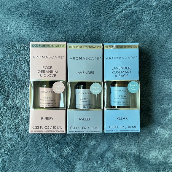 NEW Essential Oil Diffuser with 3 Essential Oils - Picture 8 of 8